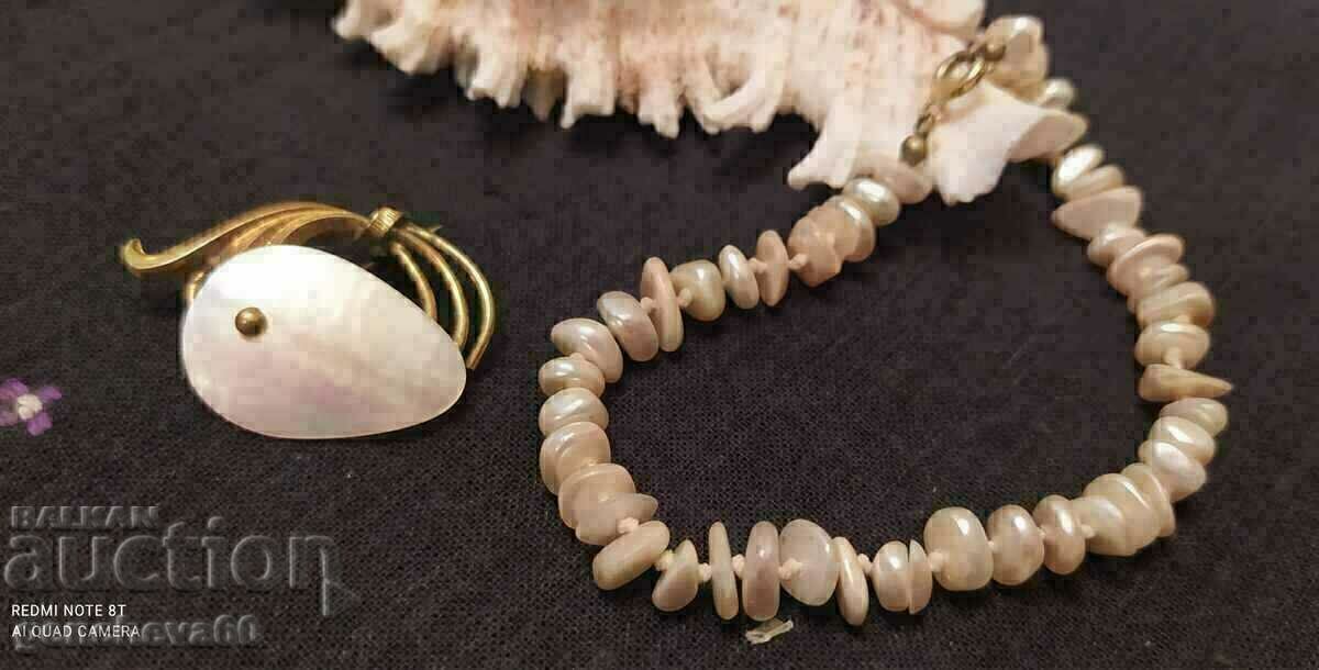 Old mother-of-pearl brooch, gold plated and bracelet - 6