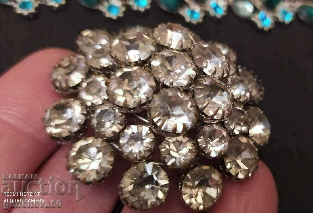 Δημοπρασία Vintage κρυστάλλινη καρφίτσα και κολιέ