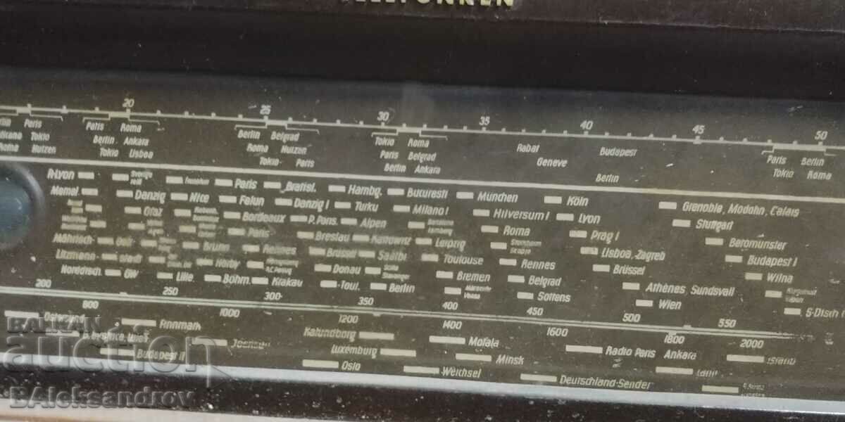Old radio Telefunken box - 6 Old radio Telefunken box - 6