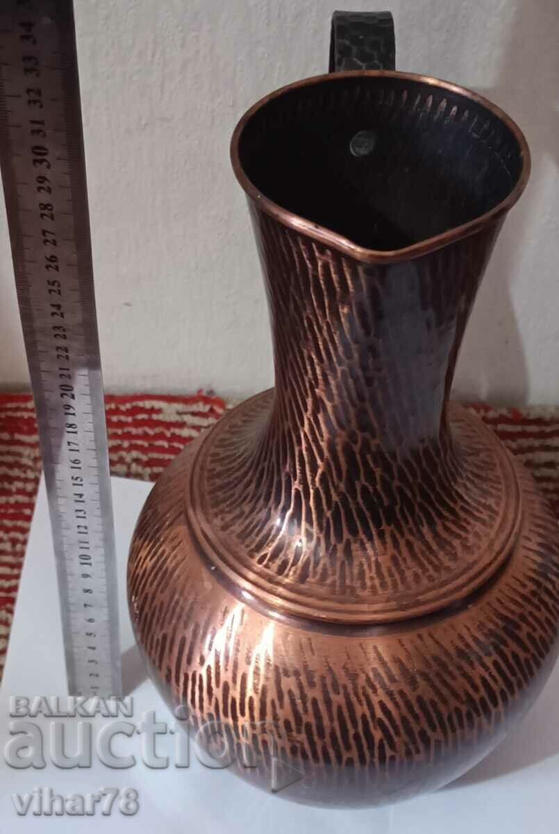 Auction Copper vessel Auction Copper vessel
