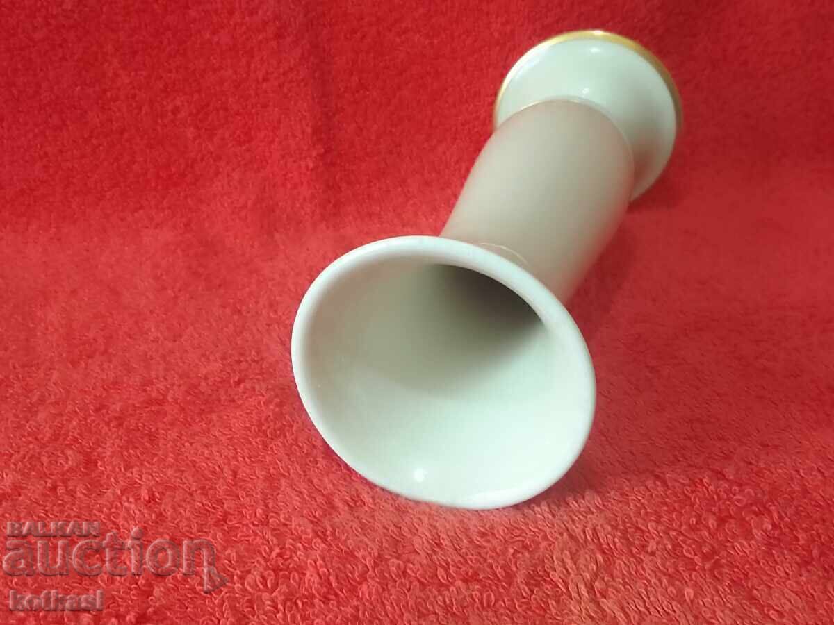 Παράδοση Παλιά κομψή πορσελάνινη βάζα Furstenberg F επιχρύσωση Γερμανία Παράδοση Παλιά κομψή πορσελάνινη βάζα Furstenberg F επιχρύσωση Γερμανία