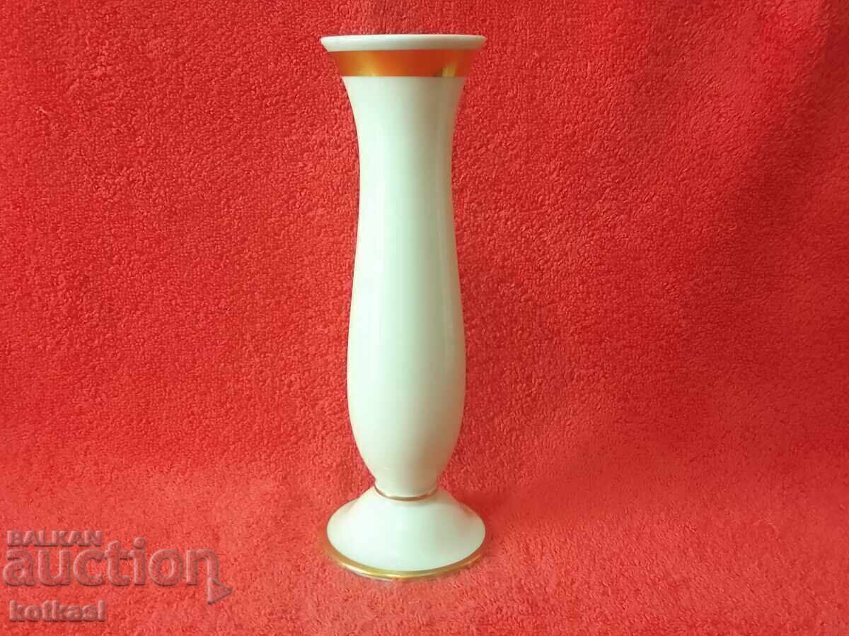 Παλιά κομψή πορσελάνινη βάζα Furstenberg F επιχρύσωση Γερμανία Παλιά κομψή πορσελάνινη βάζα Furstenberg F επιχρύσωση Γερμανία