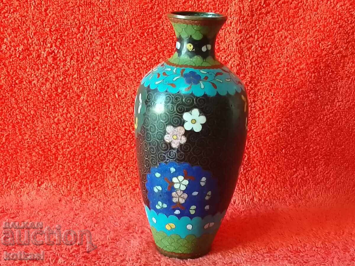Old vase 15.5 cm cellular enamel cloisonne cloisonne Asia Old vase 15.5 cm cellular enamel cloisonne cloisonne Asia