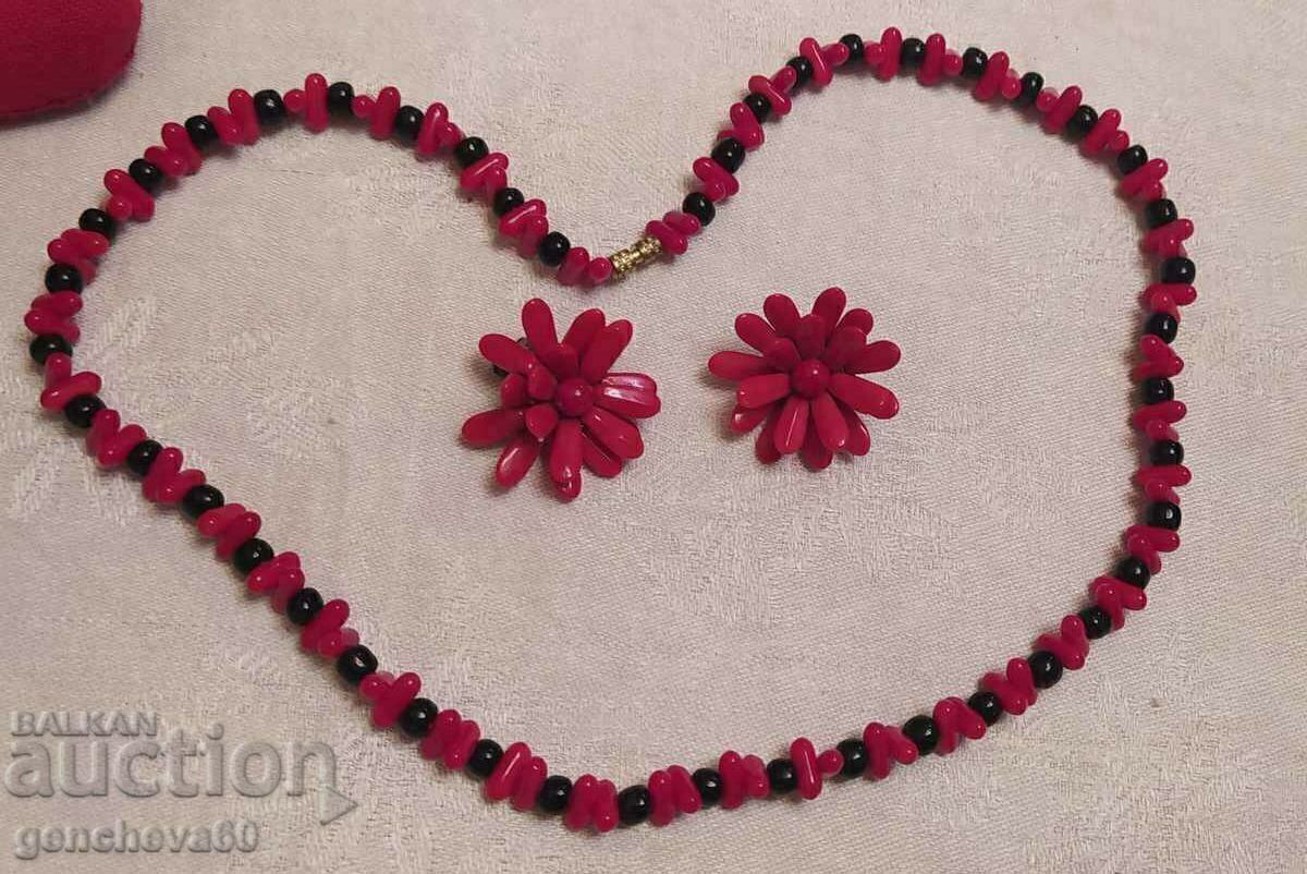Licitație Set colier și cercei coral roșu, anii 1960