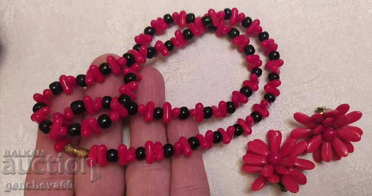 Set colier și cercei coral roșu, anii 1960 - 6
