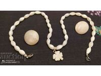 Mother-of-pearl necklace with clover and mother-of-pearl earrings, silver