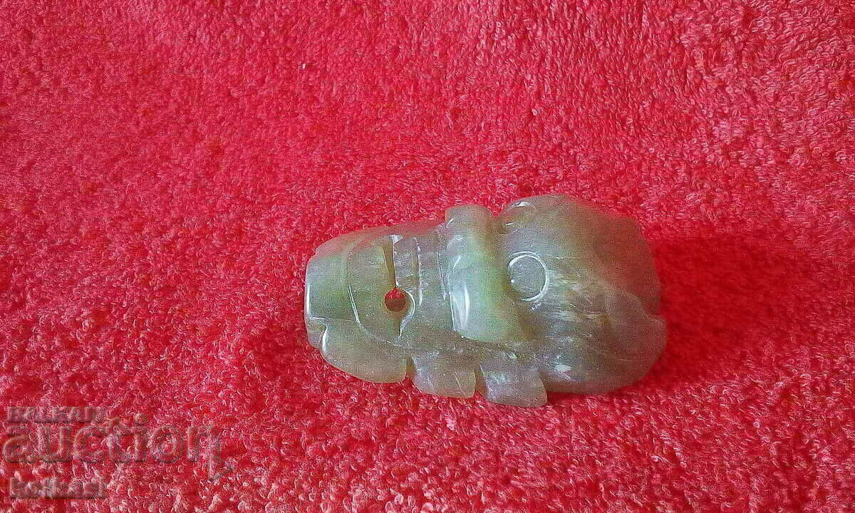 Auction Old semi-precious stone buckle Auction Old semi-precious stone buckle