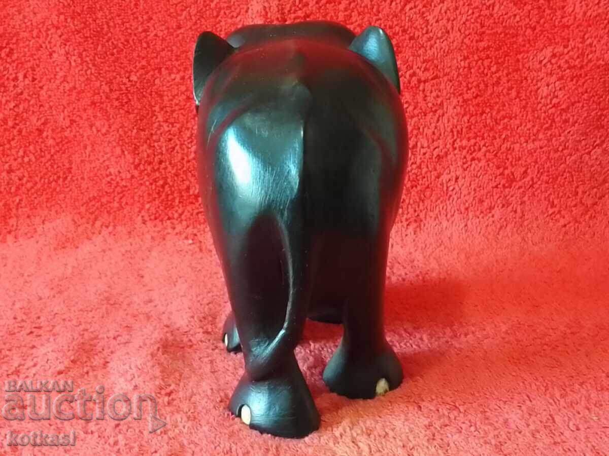 Delivery of Wooden figurine of an Elephant in excellent condition Delivery of Wooden figurine of an Elephant in excellent condition