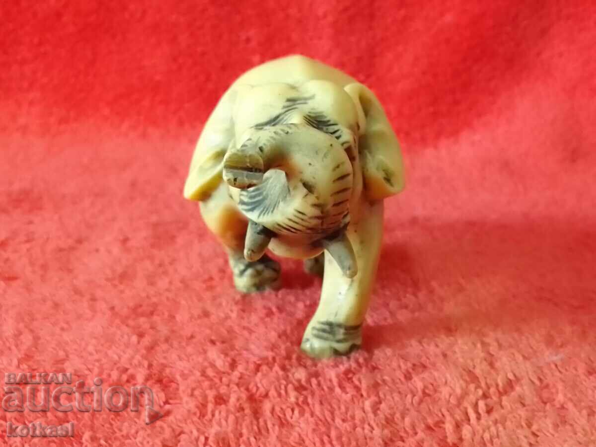 Elephant figure excellent condition with price 21.00 BGN | € 10.74 Elephant figure excellent condition with price 21.00 BGN | € 10.74