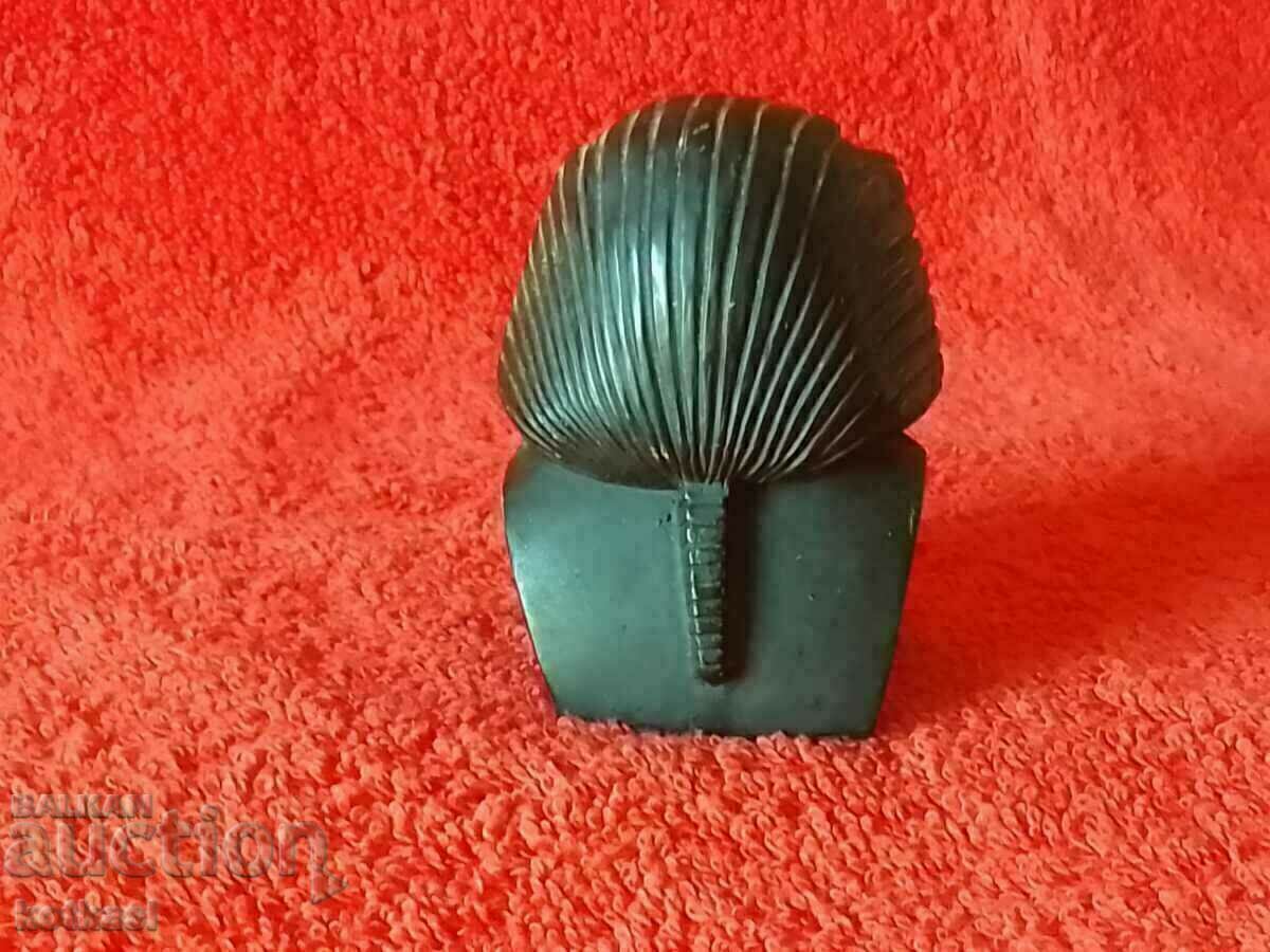 Auction  Souvenir Egypt head Pharaoh Swinx