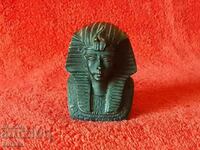 Capul suvenir al Egiptului, faraonul Swinx