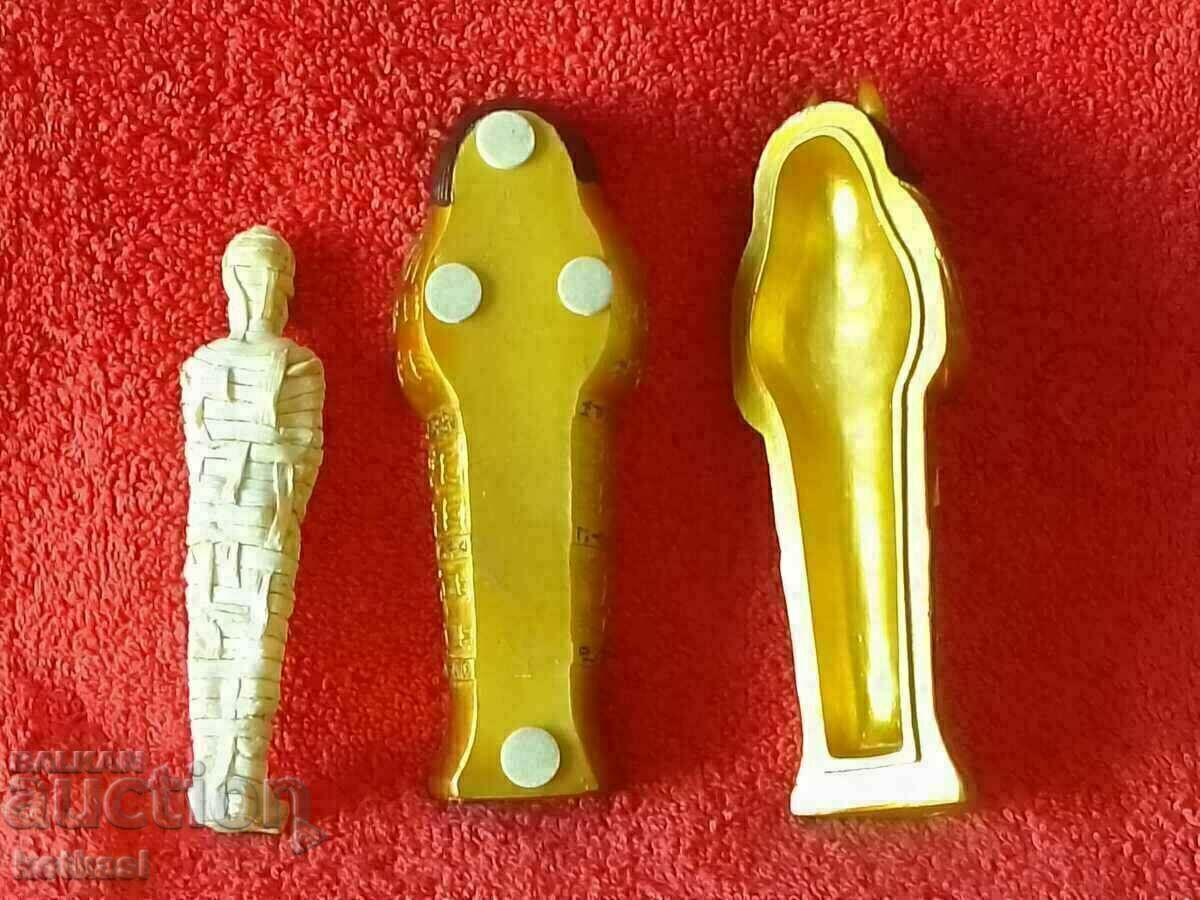 Αναμνηστικό της Σαρκοφάγου Φαραώ Μούμια Θεού της Αιγύπτου με τιμή 45.50 BGN | € 23.26 Αναμνηστικό της Σαρκοφάγου Φαραώ Μούμια Θεού της Αιγύπτου με τιμή 45.50 BGN | € 23.26