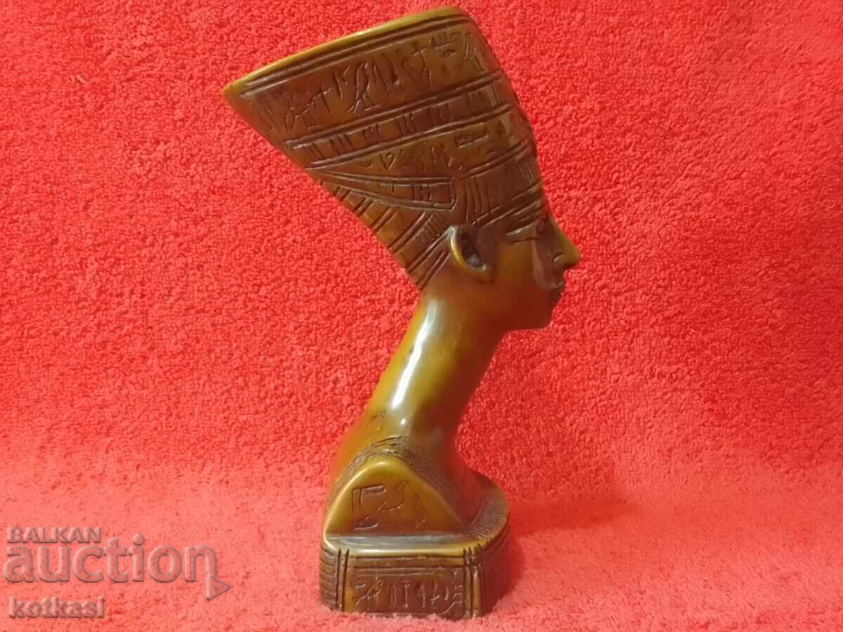 Old Massive Solid Bust Head Female Nefertiti Pharaoh Egypt with price 65.50 BGN | € 33.49