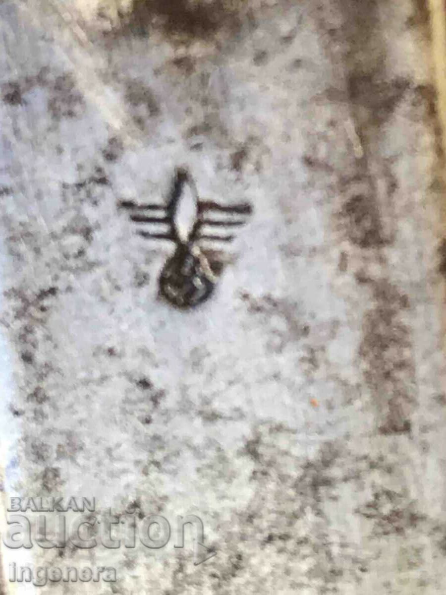 Auction TIN CHARGER PACK OF METAL FOR M95 WW2 Auction TIN CHARGER PACK OF METAL FOR M95 WW2