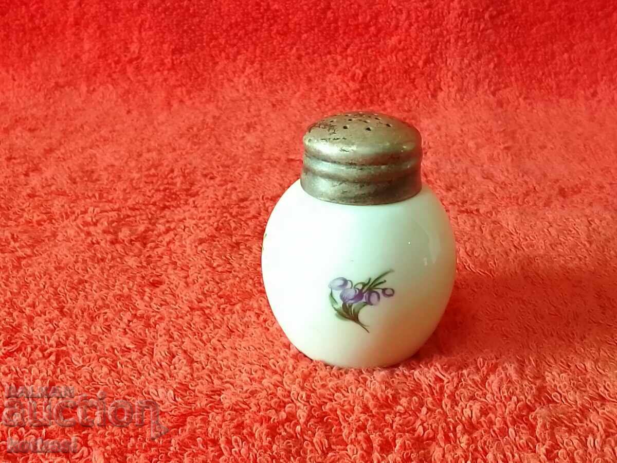 Delivery of Old porcelain salt and sugar set Delivery of Old porcelain salt and sugar set