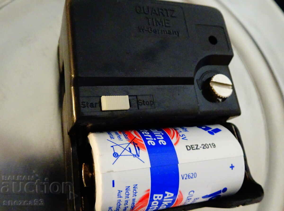 Pewter wall clock, W.Germany. - 7 Pewter wall clock, W.Germany. - 7