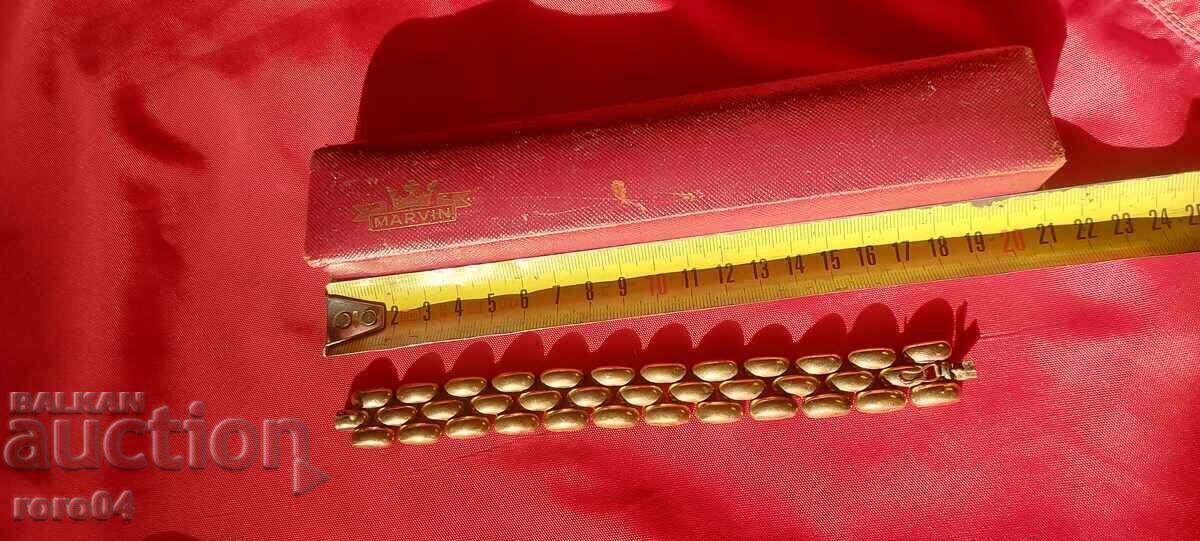 Delivery of MARVIN - BRACELET - BOX - SWISS Delivery of MARVIN - BRACELET - BOX - SWISS