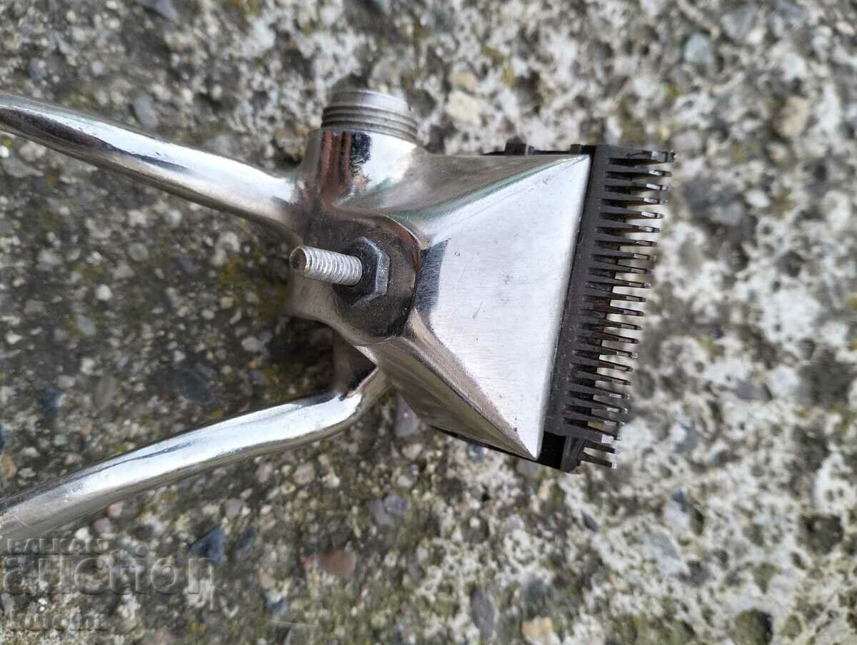 Hand clipper with price 14.99 BGN | € 7.66 Hand clipper with price 14.99 BGN | € 7.66