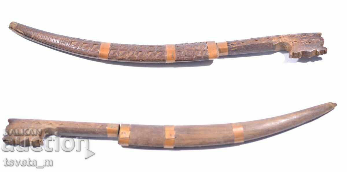 Αρχαίο τελετουργικό μαχαίρι, ξύλινο kanya με ξυλογλυπτική