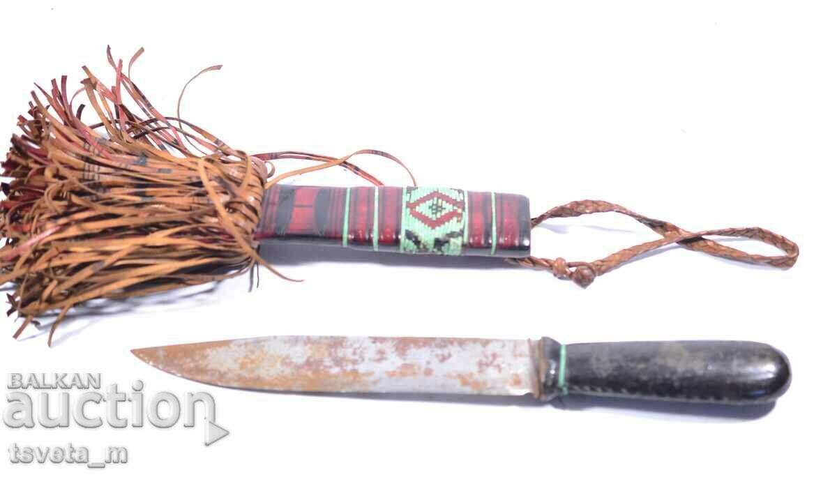 Старинен ритуален нож,  с кожена кания Африка