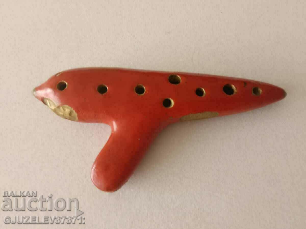 An old lucarina ceramic whistle is slightly cracked but still plays - 5