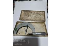 MICROMETER, IN BOX WITH METAL PIECE