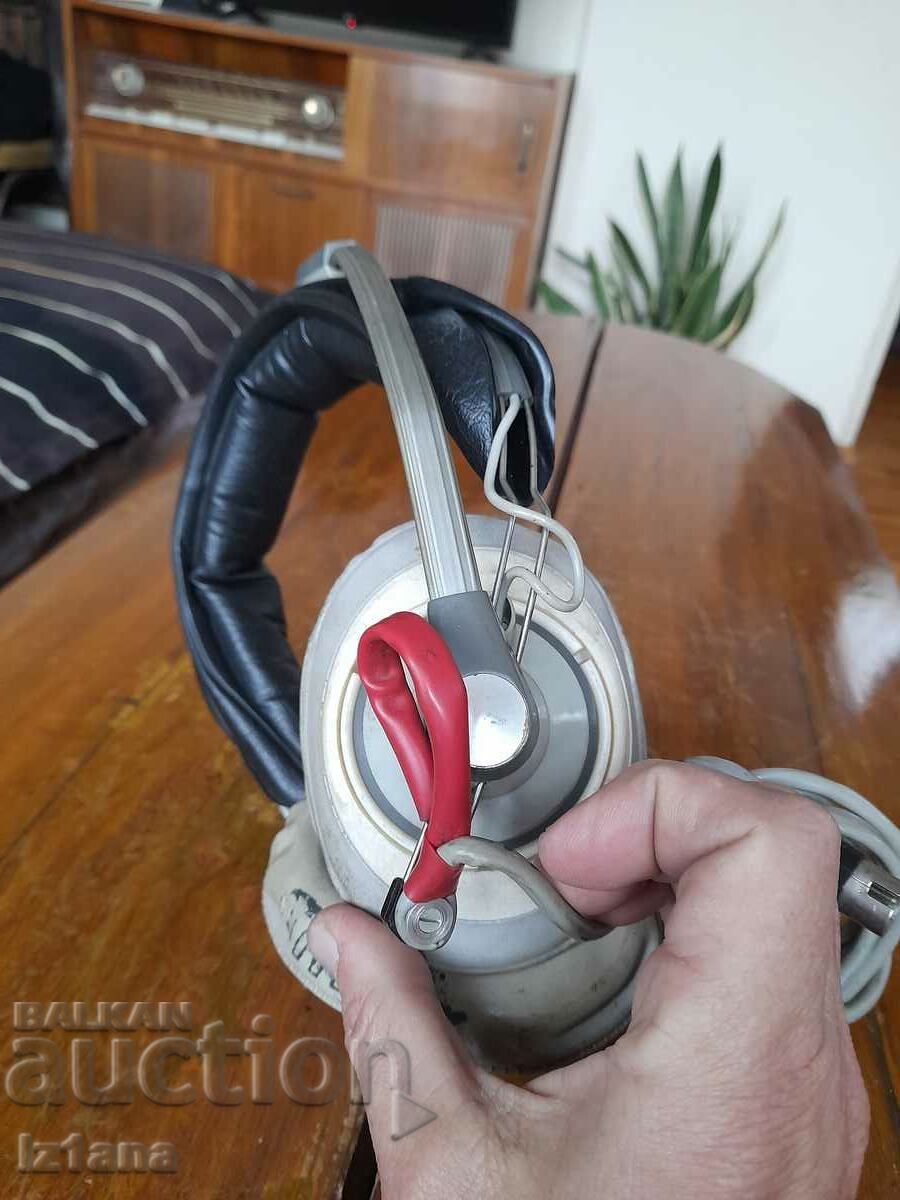 Old Tesla ARF 262 headphones - 5