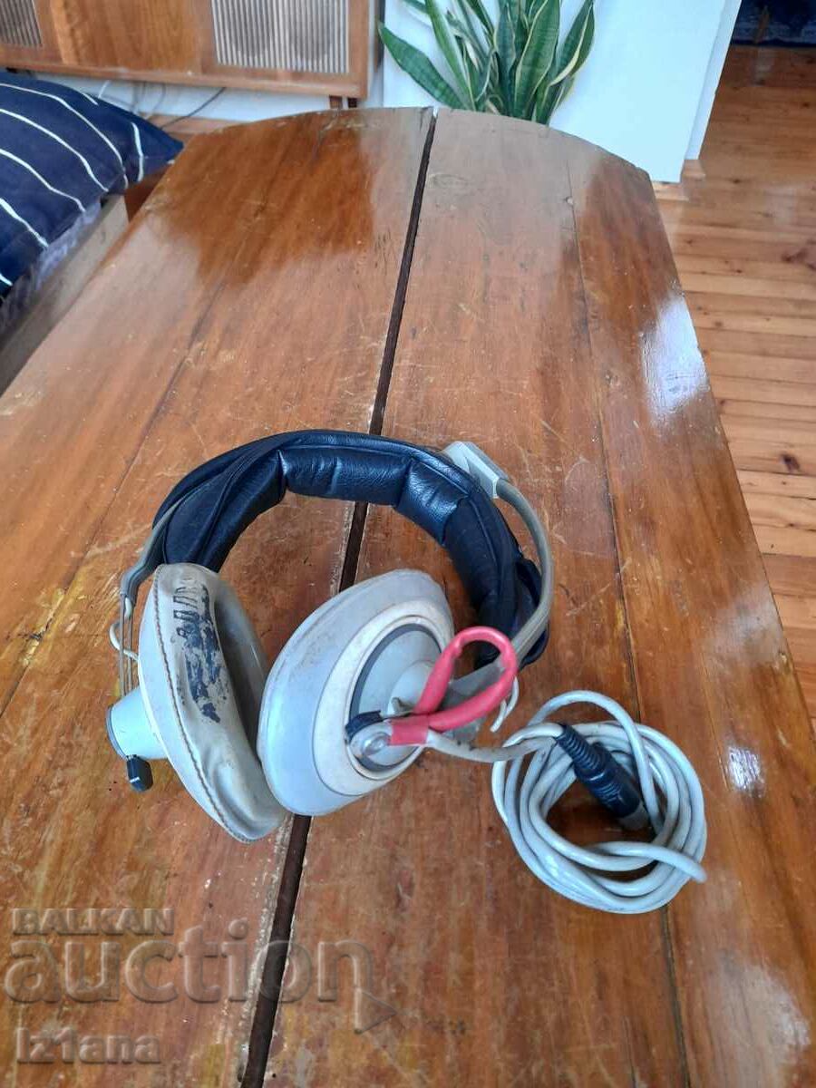 Old Tesla ARF 262 headphones