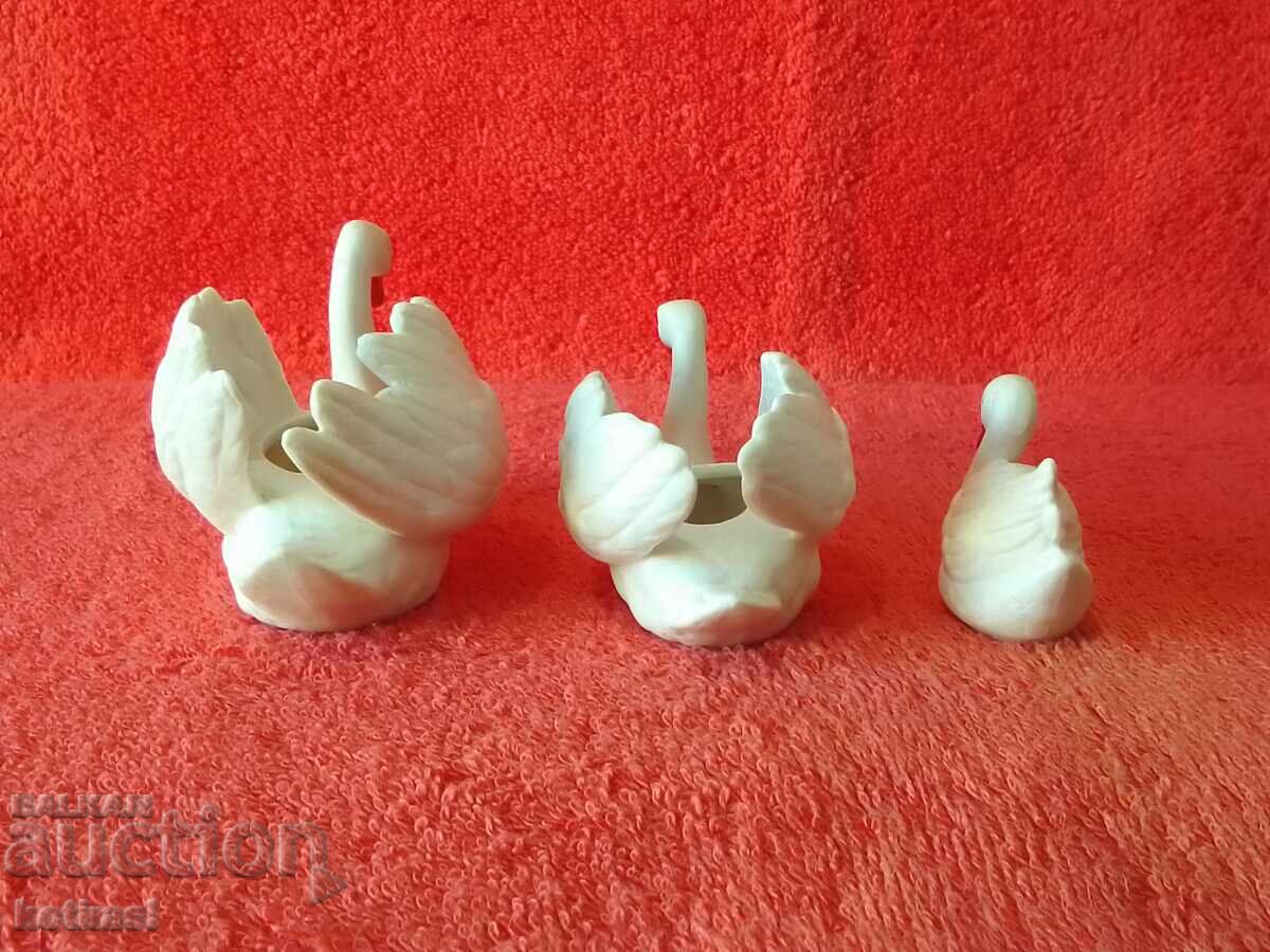 Lot of 3 pieces of porcelain figures Swans Goebel Germany with price 45.50 BGN | € 23.26