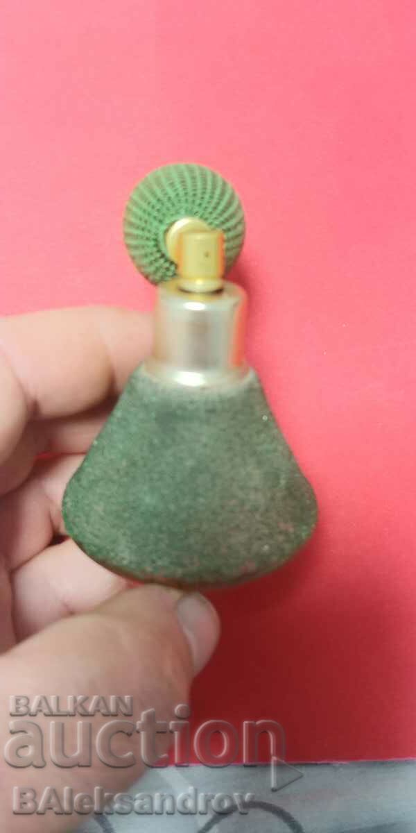 Old perfume bottle with price 12.00 BGN | € 6.14 Old perfume bottle with price 12.00 BGN | € 6.14