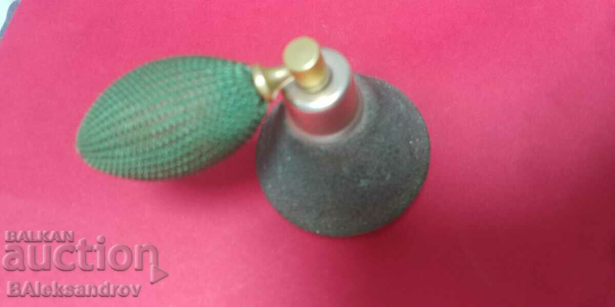 Auction Old perfume bottle Auction Old perfume bottle