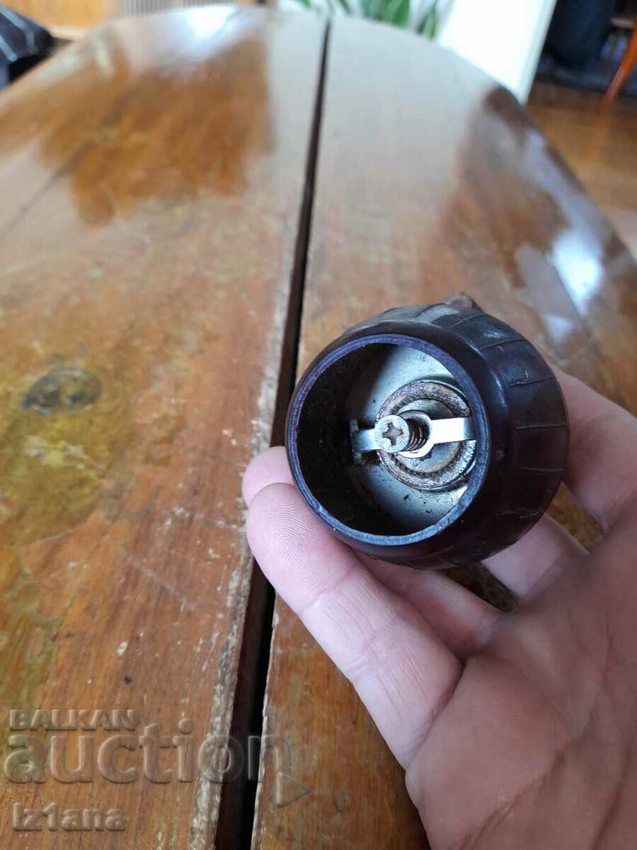 Δημοπρασία Stara Melnička, μύλος μαύρου πιπεριού