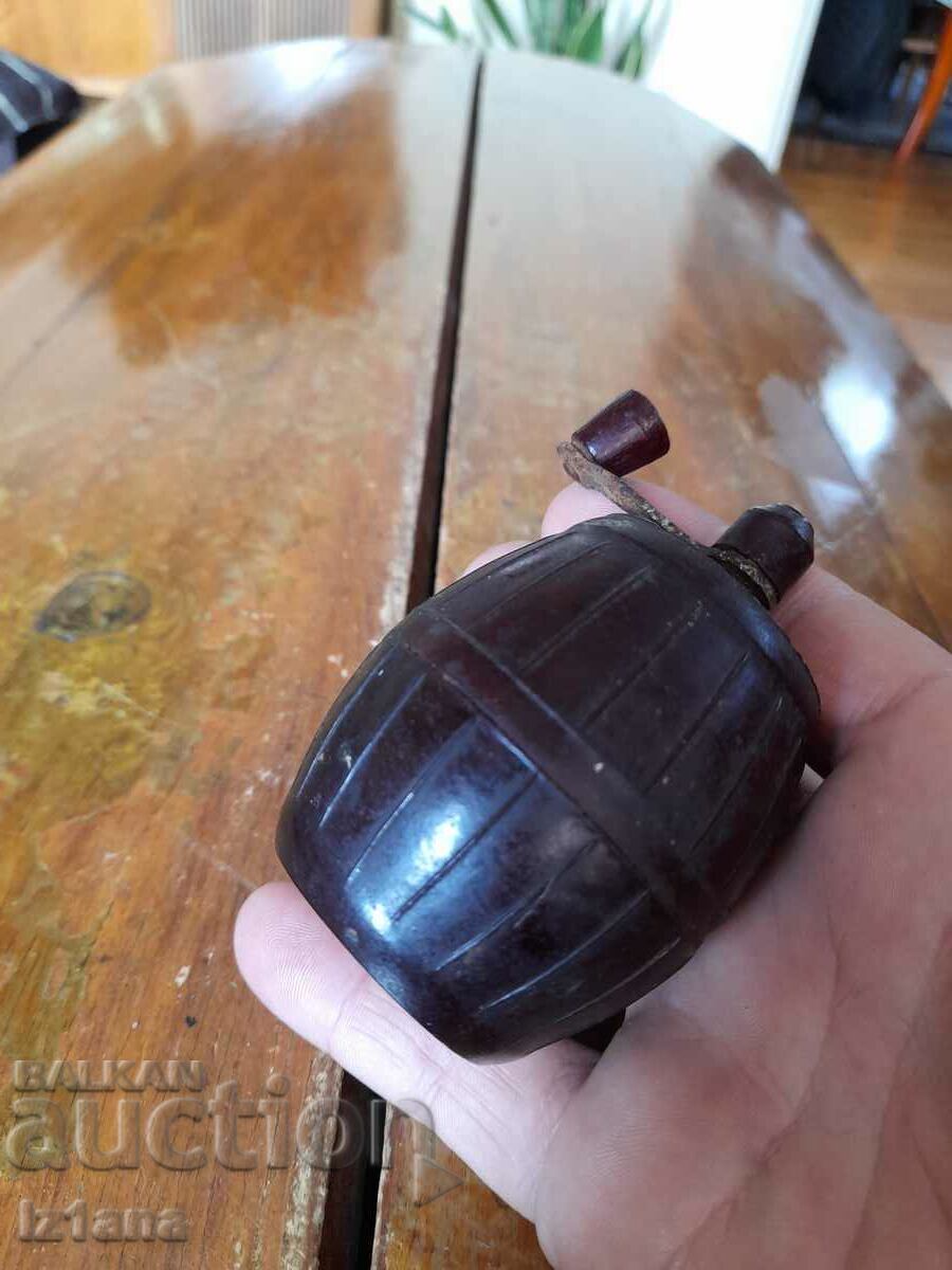 Παράδοση Stara Melnička, μύλος μαύρου πιπεριού