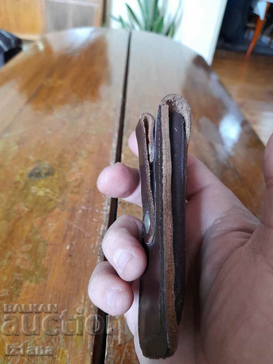Licitație Înveliș de cuțit din piele veche