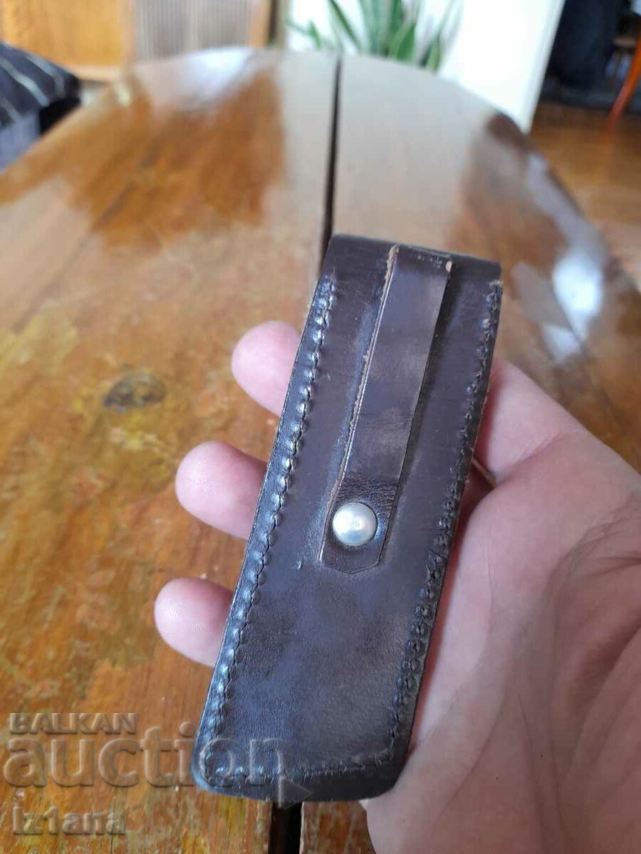 Livrarea Înveliș de cuțit din piele veche
