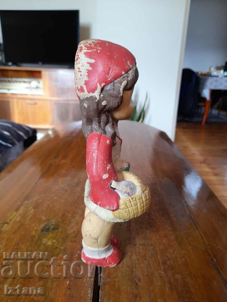 Delivery of Old Little Red Riding Hood doll Delivery of Old Little Red Riding Hood doll