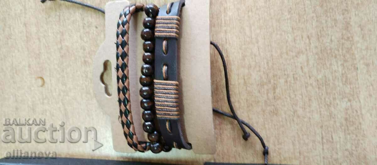 Delivery of Hov Watch with 3 leather chains Delivery of Hov Watch with 3 leather chains