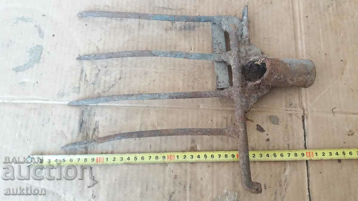 MASSIVE VILLA, TOOL - 6 MASSIVE VILLA, TOOL - 6