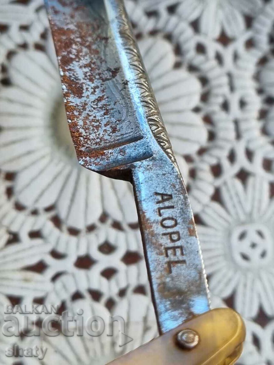 Old razor. Knife - 5