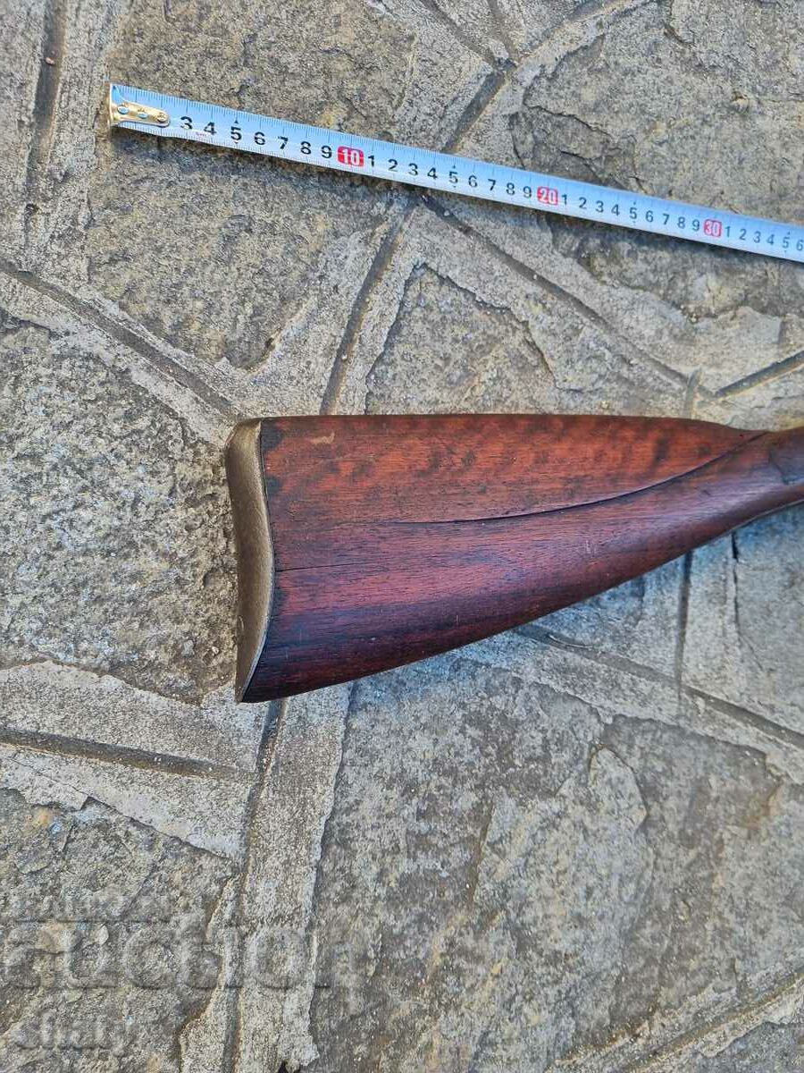 An old rifle. A musket with price 655.00 BGN | € 334.90 An old rifle. A musket with price 655.00 BGN | € 334.90