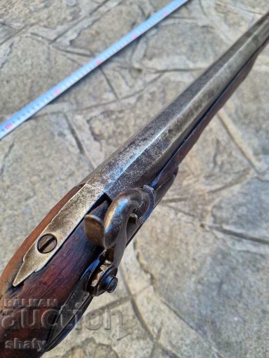 An old rifle. A musket - 7 An old rifle. A musket - 7
