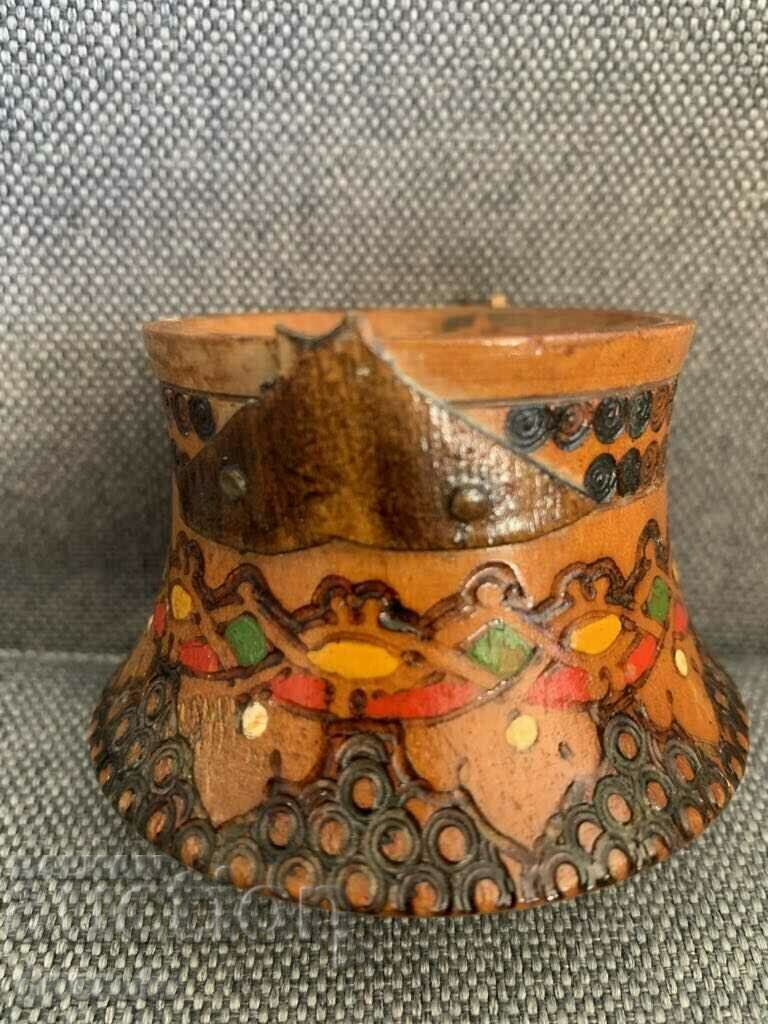 Auction  A beautiful wooden bear