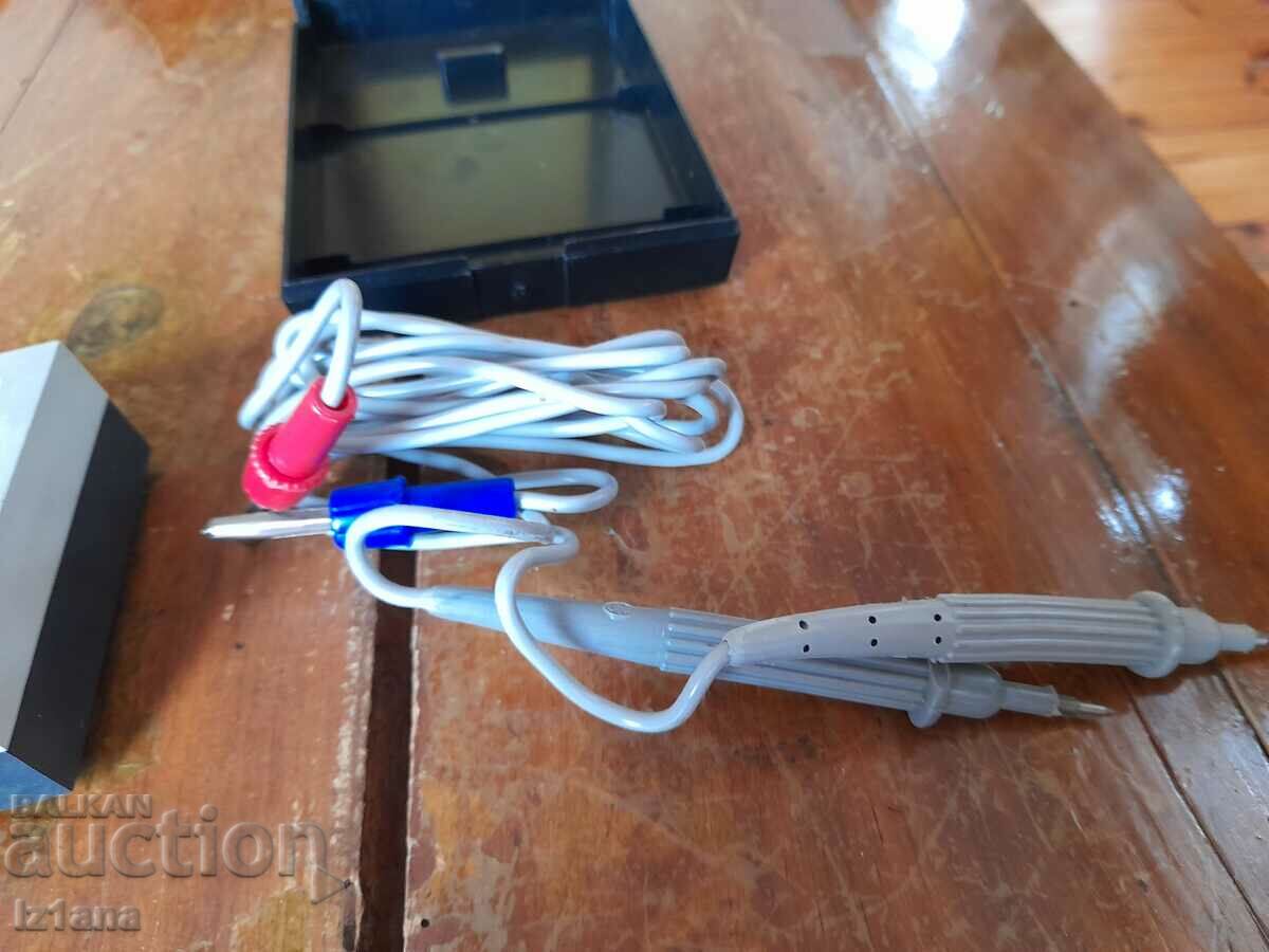 Old voltmeter PU371 - 6