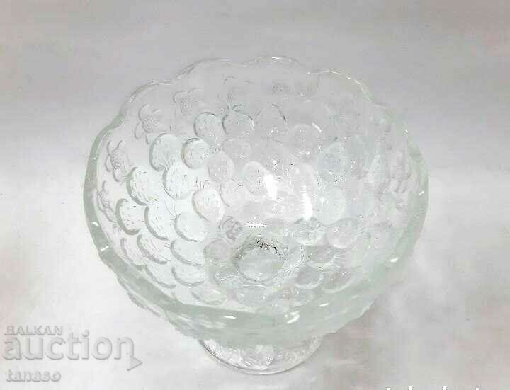 Auction Vintage heavy glass bowl with stool(7.2) Auction Vintage heavy glass bowl with stool(7.2)