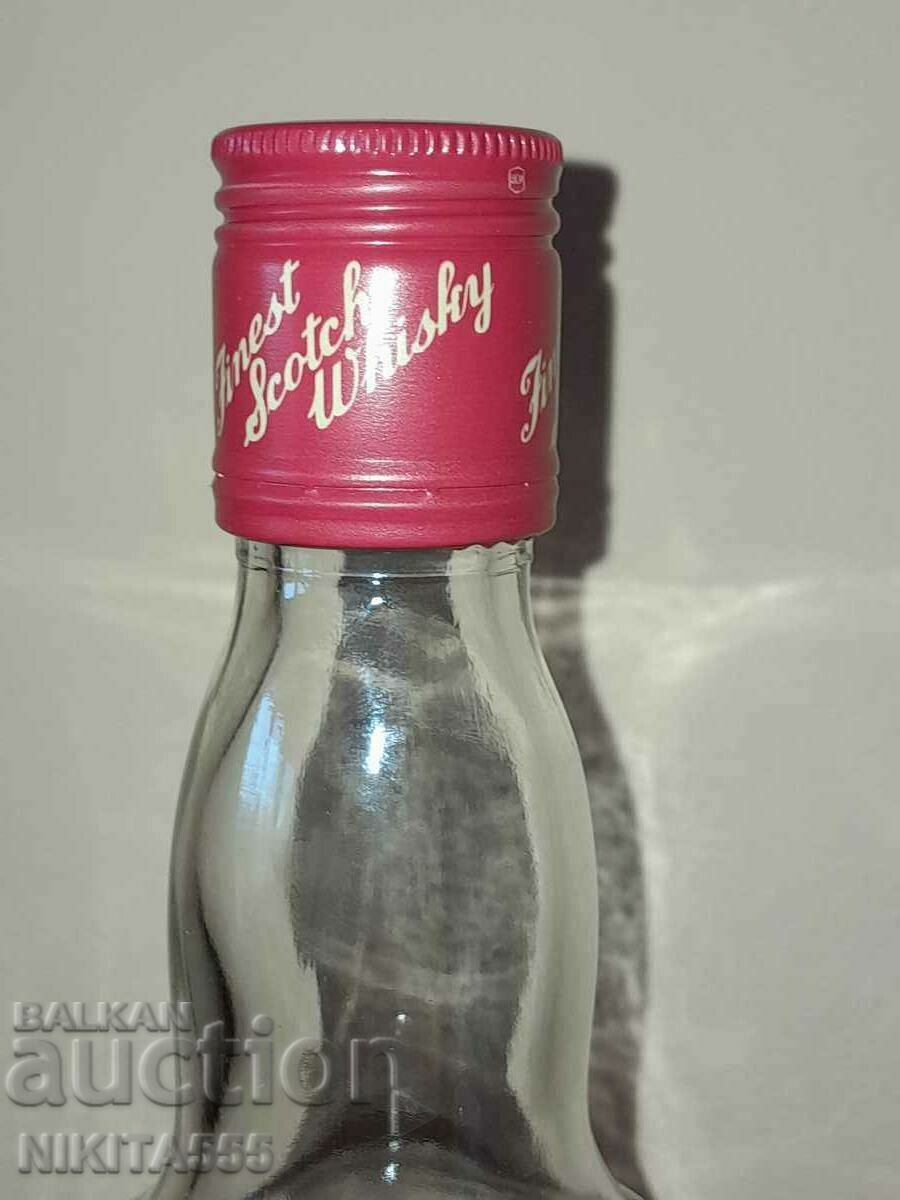 Delivery of Rodger's Old Scots Collectible Scotch Whisky Delivery of Rodger's Old Scots Collectible Scotch Whisky