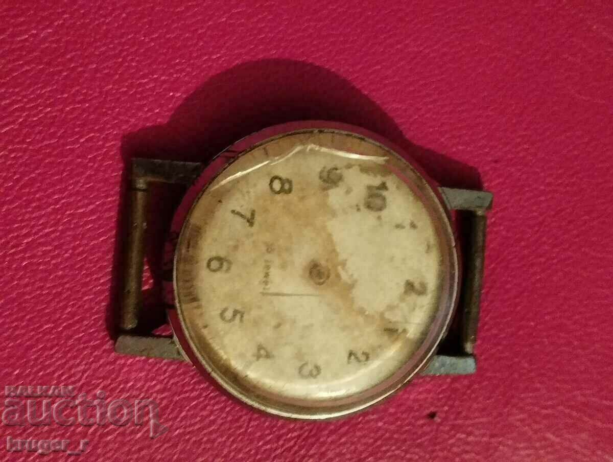 ZARYA clock with price 5.00 BGN | € 2.56 ZARYA clock with price 5.00 BGN | € 2.56