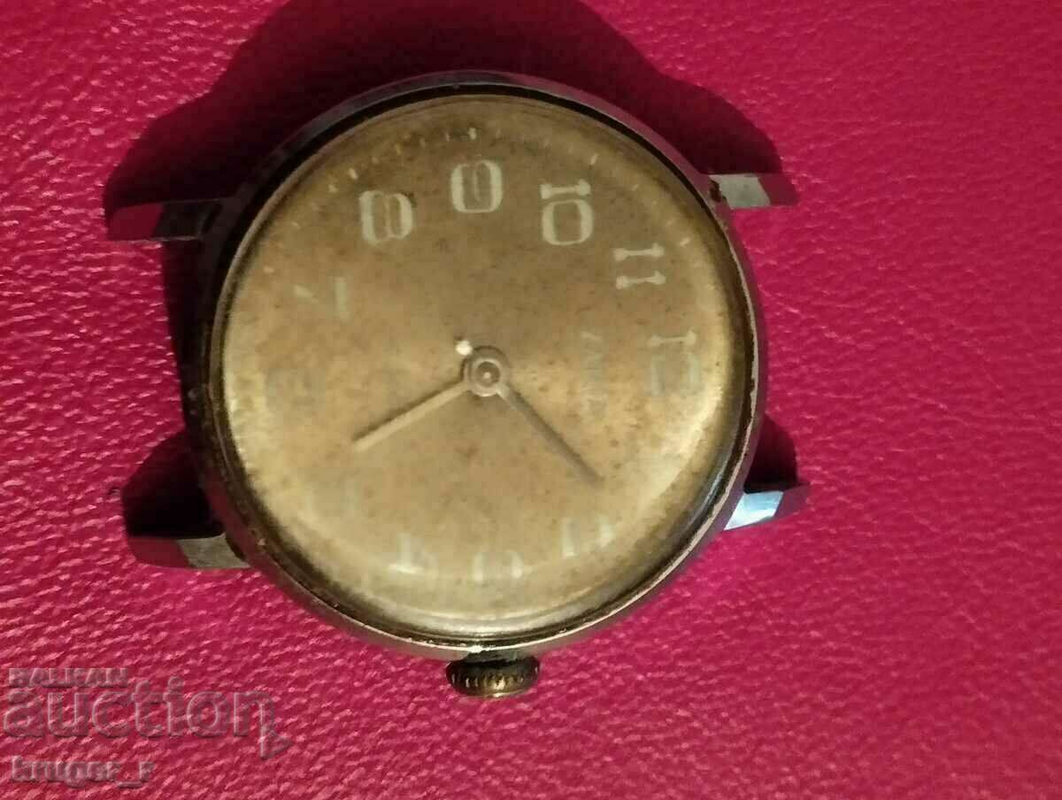 ZARYA clock with price 5.00 BGN | € 2.56 ZARYA clock with price 5.00 BGN | € 2.56