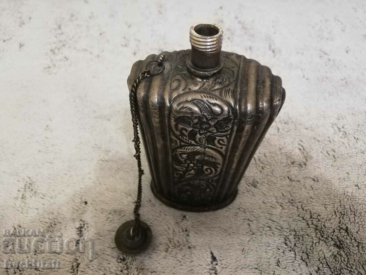 Auction OLD AUTHENTIC FLORAL PAVOUR, POWDER BOX, REFUNDS Auction OLD AUTHENTIC FLORAL PAVOUR, POWDER BOX, REFUNDS