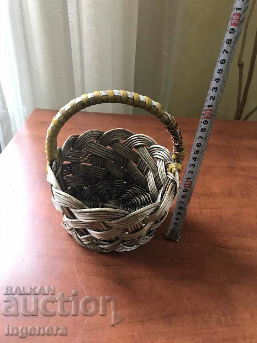 BASKET BASKET WITTLED ANTIQUE WOOD with price 3.00 BGN | € 1.53 BASKET BASKET WITTLED ANTIQUE WOOD with price 3.00 BGN | € 1.53