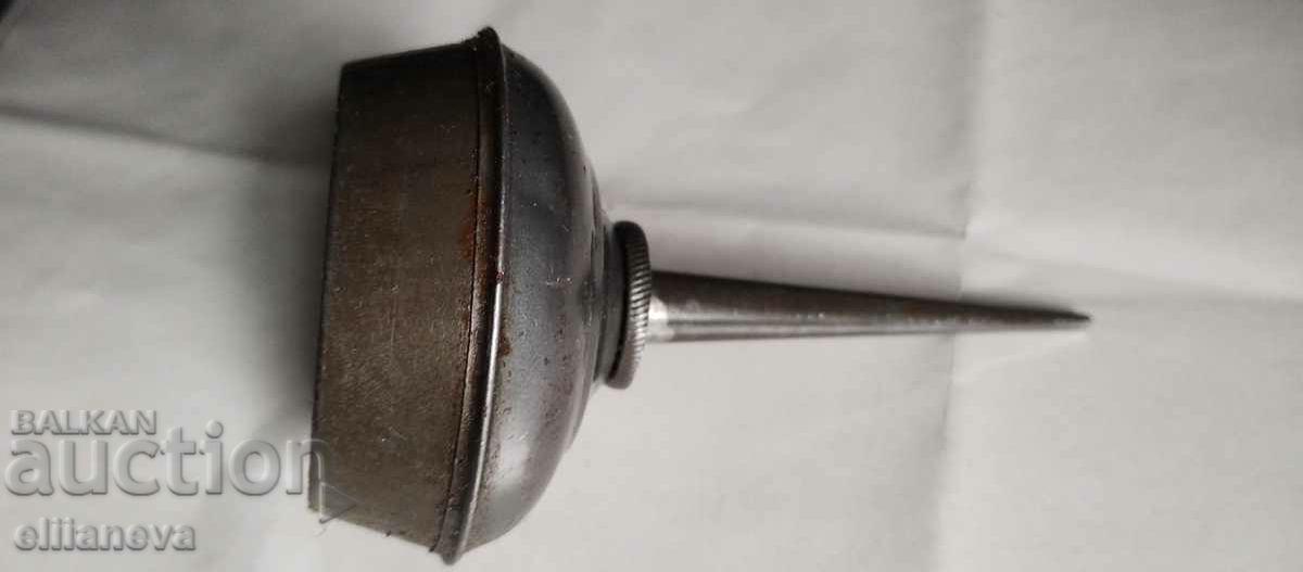 Retro Maclionka cu preț 7.00 BGN | € 3.58 Retro Maclionka cu preț 7.00 BGN | € 3.58